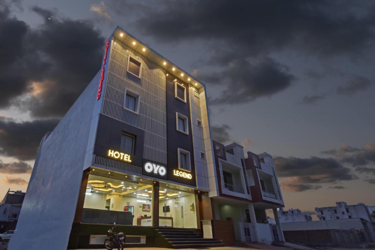 Super Oyo Collection O Legend Hotel